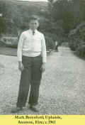 1961c_MarkBeresford_1.jpg (305530 bytes)